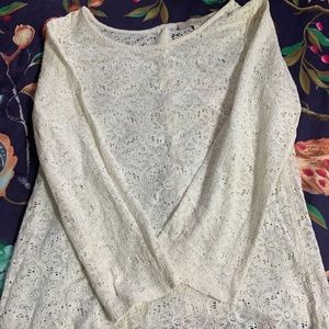 Back button detailed blouse